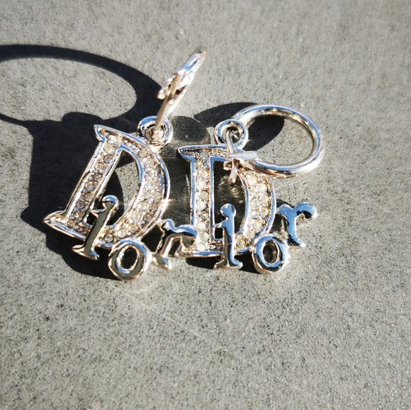 Fashion earrings